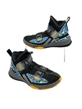 Nike LeBron Shoes Youth Size 7Y Black Graffiti Strap Basketball Kids CJ1317-070